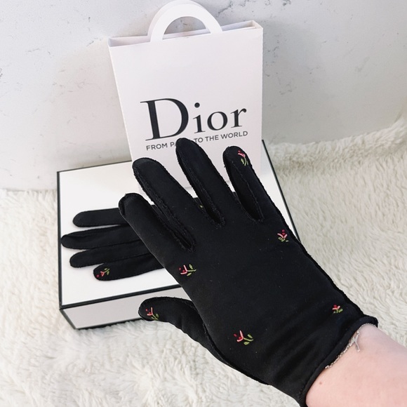 TRADED ✖️ - Picture 2 of 13